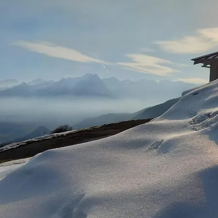 Refuge De L'aberouat * Lescun