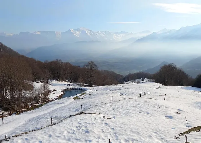 Hostel Refuge De L'aberouat Lescun